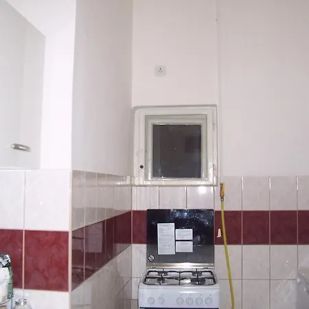 A & E * Budapest