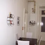 A & E * Budapeszt
