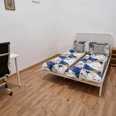 Проживание в семье A & E Будапешт