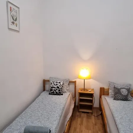 A & E Rum i privatbostad Budapest